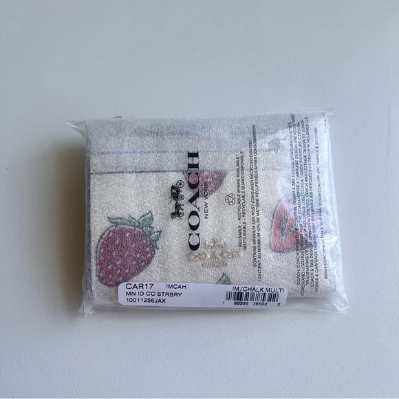 NWT Coach! Mini Skinny Id Case With Strawberry Print🍓 - Picture 5 of 5